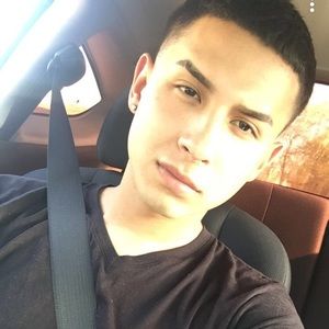 Meet your Posher, Cesar